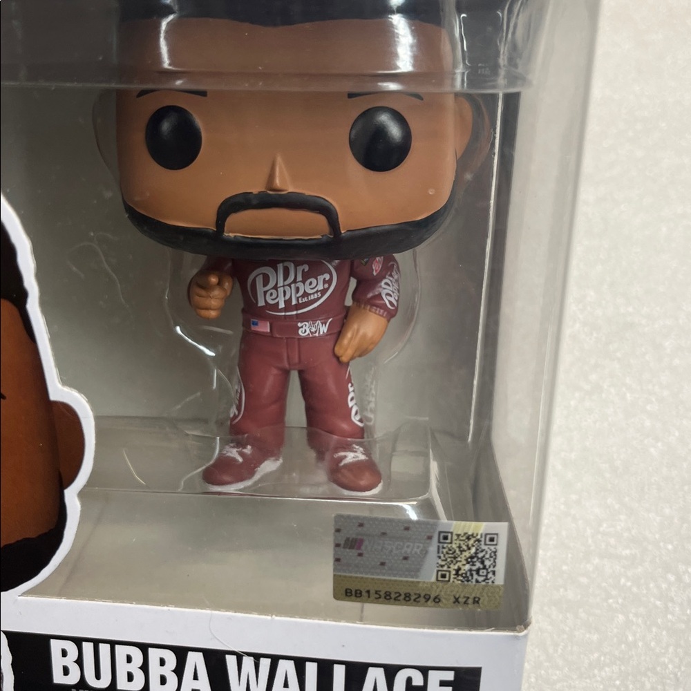 POP NASCAR: Bubba Wallace [Dr. Pepper] Funko Vinyl Figure - Picture 7 of 7